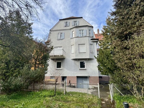 Freistehendes MFH mit Altbaucharme, Garten, Ausbaupotenzial, Nähe Zentralklinikum, 86156 Augsburg, Mehrfamilienhaus
