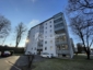 Perfekte Lage für München Pendler - toller Balkon - ruhige Lage - drei Zimmer - EBK - Titelbild97