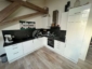 Traumhaft sanierte Dachgeschoss-Wohnung - toller Altbau-Charme - Außen-Stellplatz - Küche91