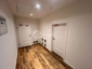 Traumhaft sanierte Dachgeschoss-Wohnung - toller Altbau-Charme - Außen-Stellplatz - Vorraum92