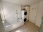 Stilvoll modernisiert: 3-Zimmer-Wohnung mit Balkon und Parkett - Badezimmer75