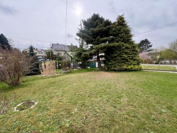 Rechteckiges Baugrundstück mit genehmigter Planung, sonnig, Südterrasse, Loggia & Garage, 86356 Neusäß, Wohngrundstück