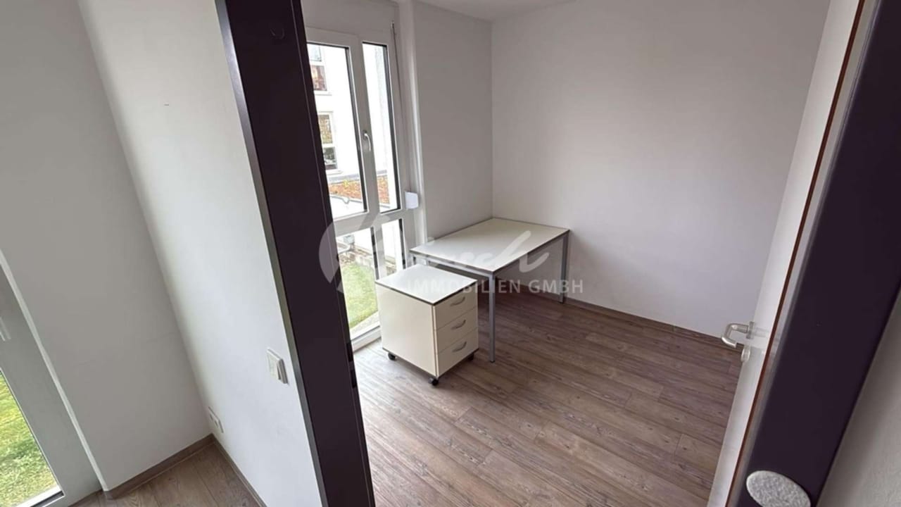 Geteiltes Studentenapartment, möbliert, Einbauküche, Dusche, top Anbindung, zentral im Univiertel - Schlafzimmer114
