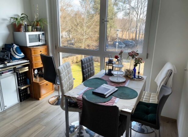 Geteiltes Studentenapartment, möbliert, Einbauküche, Dusche, top Anbindung, zentral im Univiertel, 86159 Augsburg, Wohnung