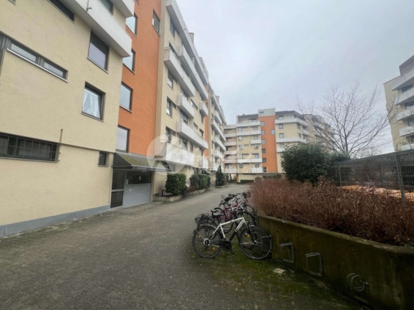 Schöne Erdgeschoss-Wohnung – Terrasse mit kleinem Garten – Augsburg-Pfersee – TG-Stellplatz, 86157 Augsburg, Erdgeschosswohnung