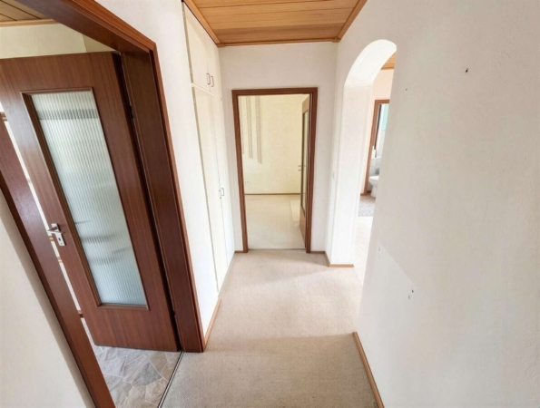 3-ZKB mit Balkon in Haunstetten – gepflegt, bezugsfrei, mit Modernisierungspotenzial – Einzelgarage, 86179 Augsburg, Wohnung