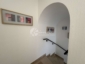 Möblierte Maisonette-Wohnung, renoviertes Bad, lichtdurchflutet, begehbarer Kleiderschrank - Hausflur102