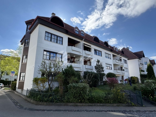2ZKB mit Einbauküche, Loggia, Tiefgaragenstellplatz und Regendusche im Universitätsviertel, 86159 Augsburg, Wohnung